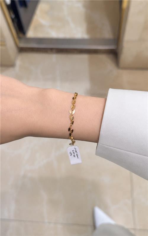 دستبند آویز دار