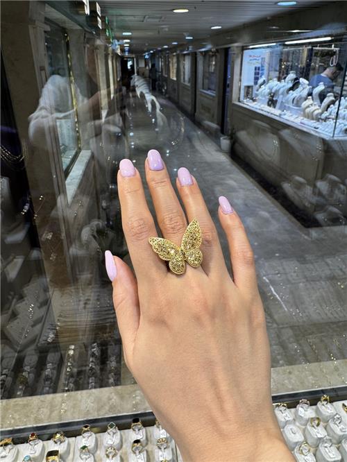 انگشتر پروانه 