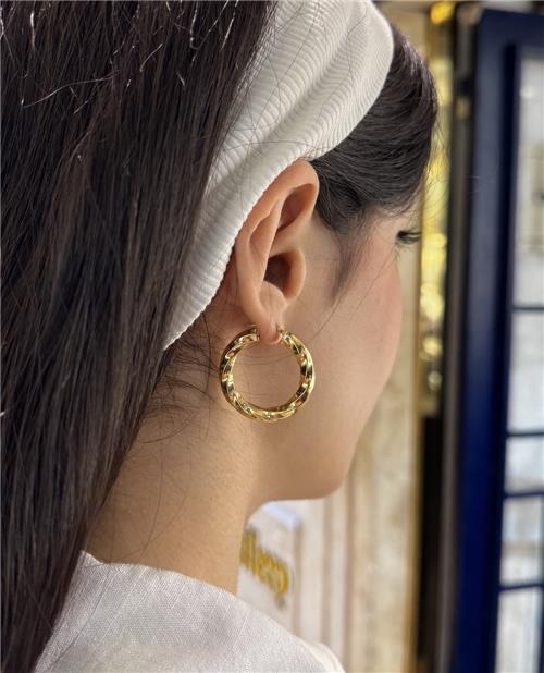 گوشواره حلقه ای پیچ