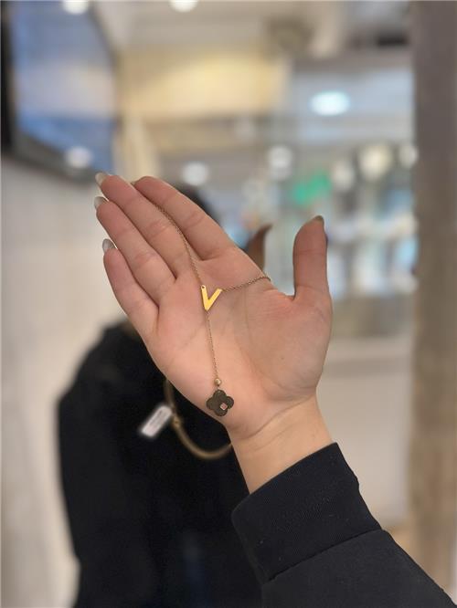 گردنبند آویز دار