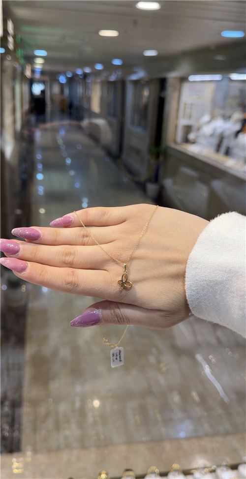 گردنبند پروانه