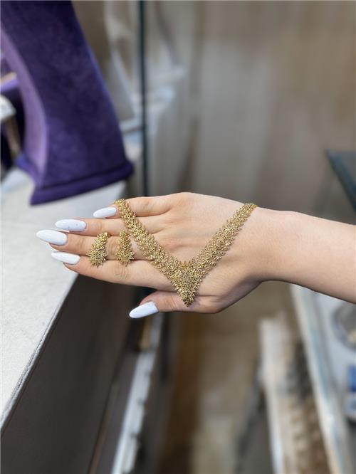 گوشواره و گردنبند تراش