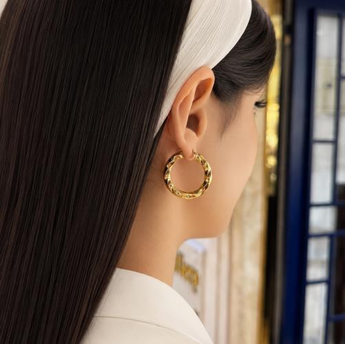 Screw-hoop-earrings