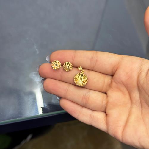 Half-a-set-of-flowers