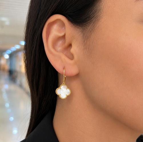 Van-Cleef-earrings