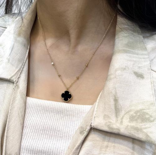Vancliffe-Necklace