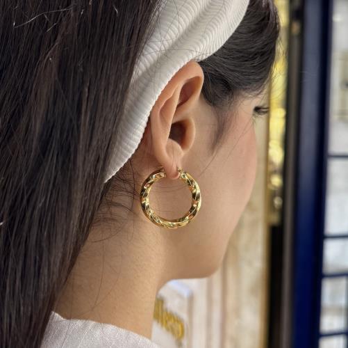 Screw-hoop-earrings