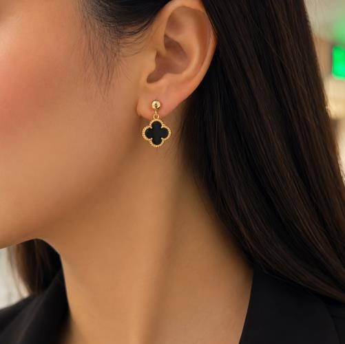 821-4a29fVan-Cleef-earrings