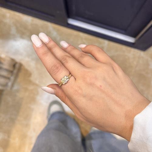 Jeweled ring