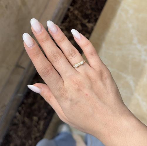 Bow-tie-ring