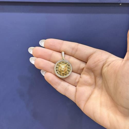 Versace-medal