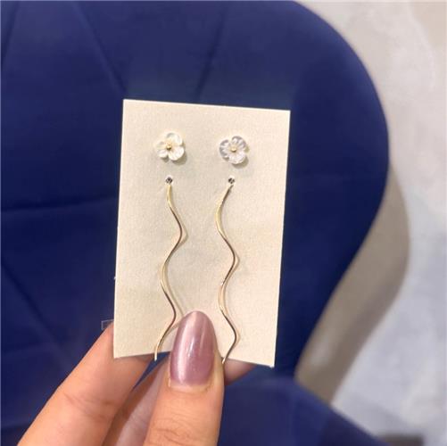 Curly-earrings1