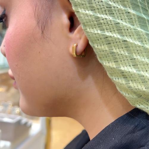 Omega-mirror-earrings