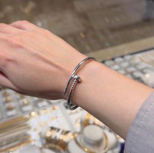 Cartier-nail-bracelet
