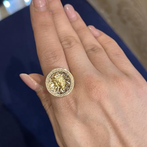 Versace-ring