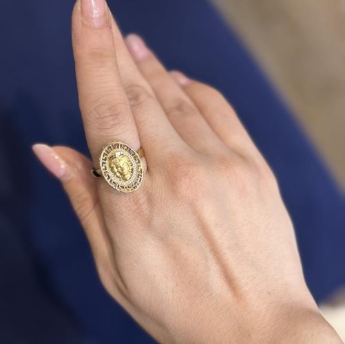 Versace-ring