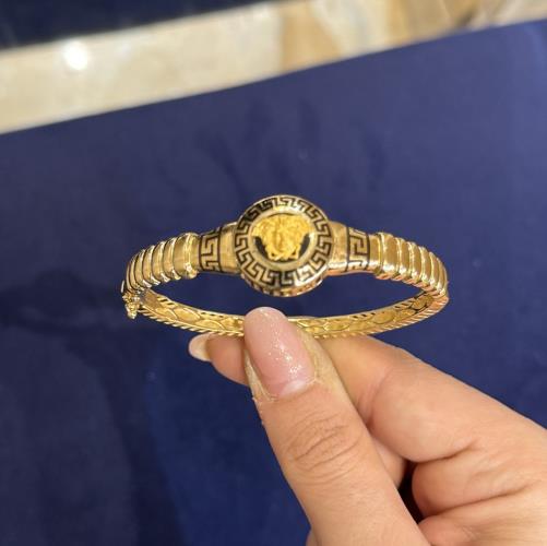 Versace-bangle-bracelet