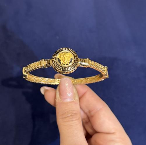 Versace-bangle-bracelet