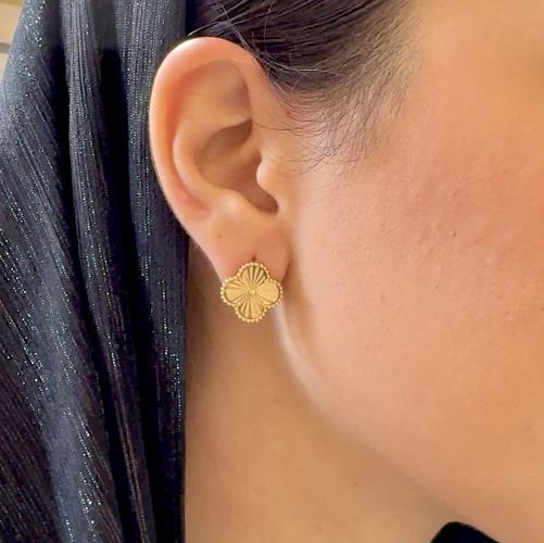 Van-Cleef-earrings
