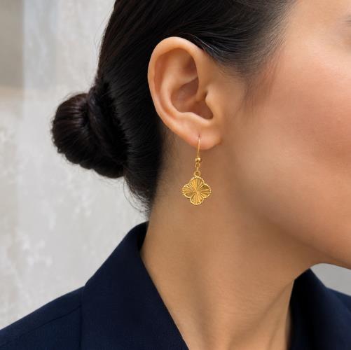 Van-Cleef-earrings