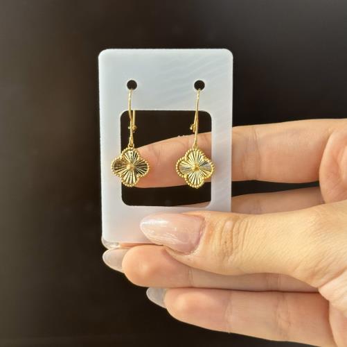 Van-Cleef-earrings