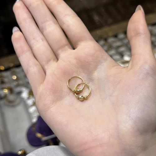 Albernado-hoop-earrings
