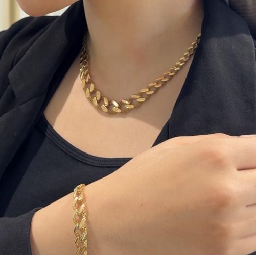 Half-set-of-flat-Cartier