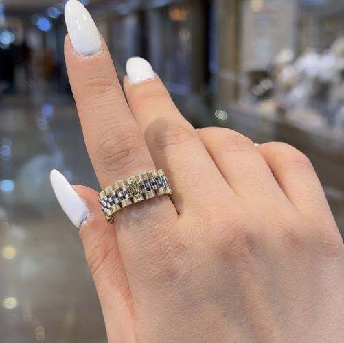 Rolex-ring