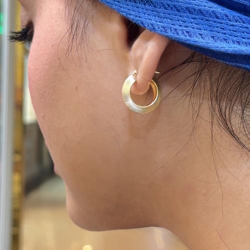 Patterned-hoop-earrings