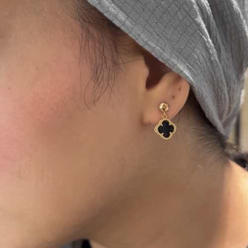 Van-Cleef-earrings