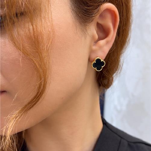 Van-Cleef-earrings