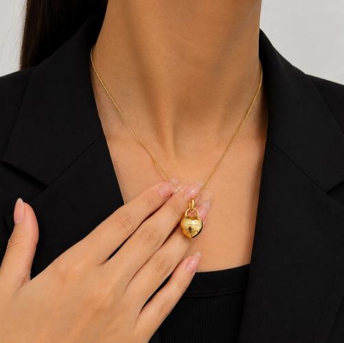 Tiffany-embossed-heart-medallion