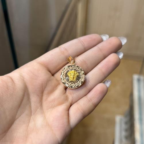 Versace-medal