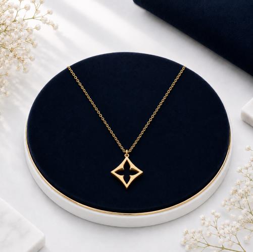Louis-Vuitton-necklace