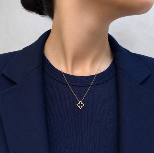 Louis-Vuitton-necklace