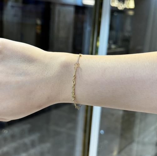 Delicate-chain-bracelet