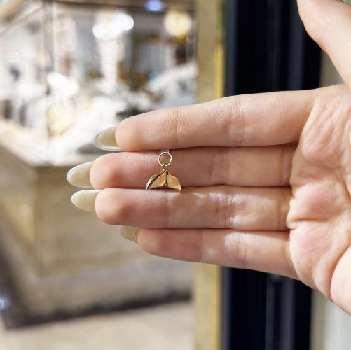 Whale-Tail-Medal