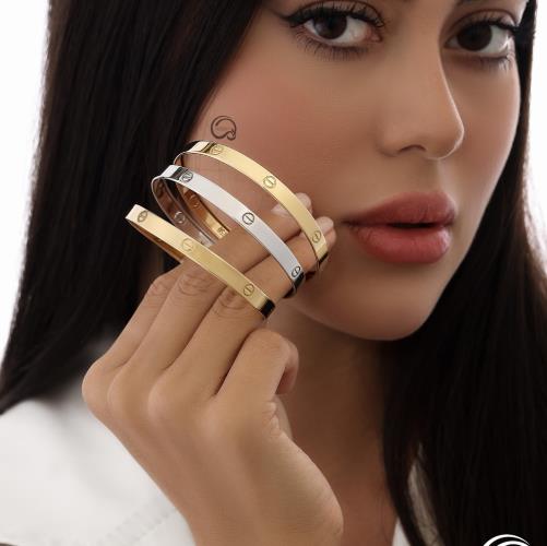 Love-Cartier-bracelet