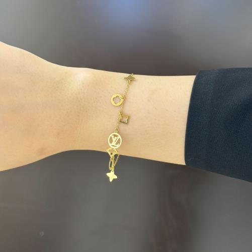 Louis-Vuitton-chain-bracelet