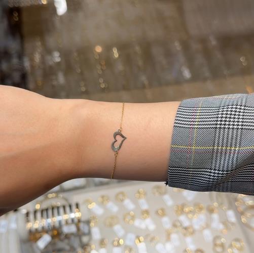Delicate-chain-bracelet