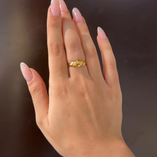 Ava-cutting-ring