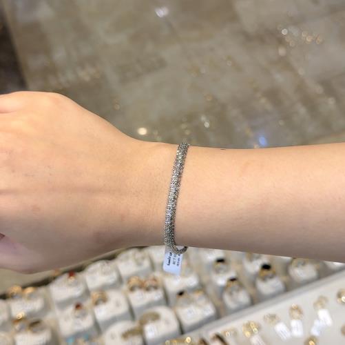 White-stone-bracelet