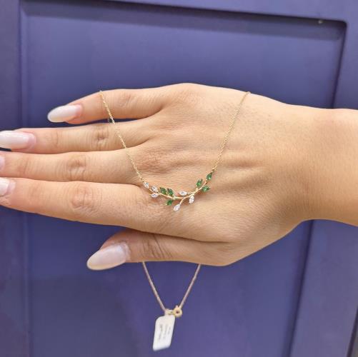 Bud-necklace
