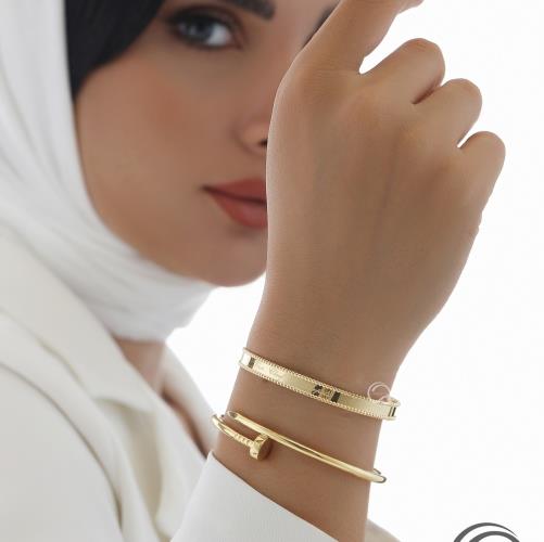 Cartier-nail-bracelet