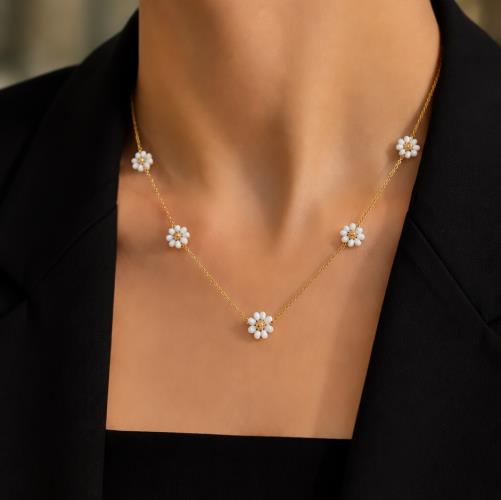 Chamomile-necklace