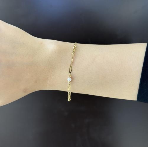 Delicate-chain-bracelet