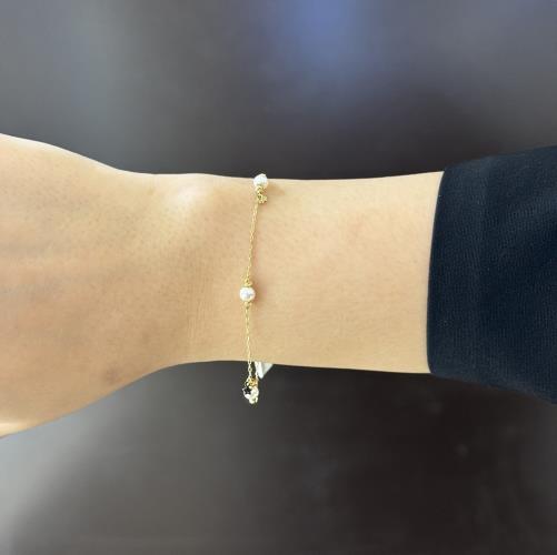 Delicate-chain-bracelet