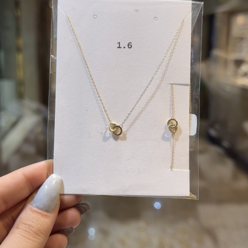 Half-set-of-hearts-and-rings