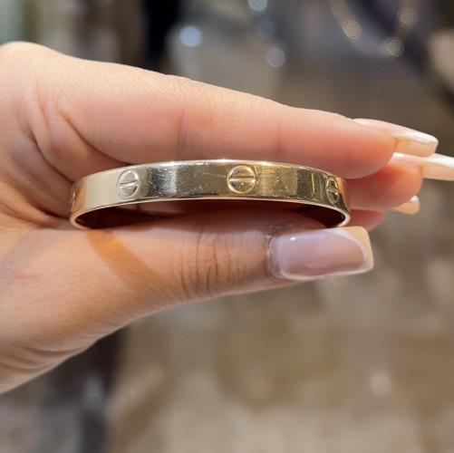 Love-Cartier-bracelet