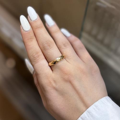 Mens-ring-ring